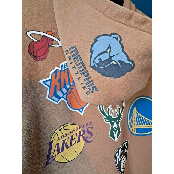 Hollister All NBA Team Logo Sweatshirt Hoodie Size Medium Brown - Picture 11 of 13